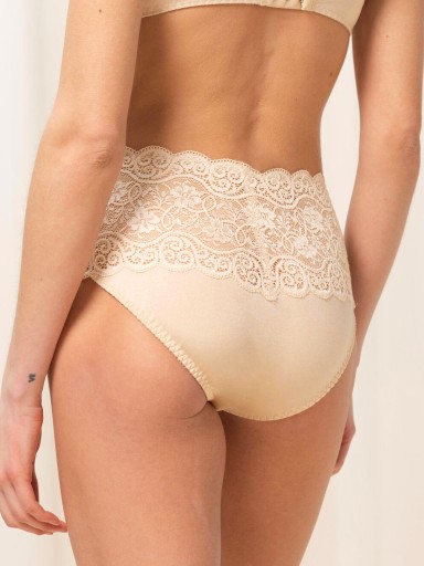 TRIUMPH AMOURETTE 300 MAXI BRIEFS TRIUMPH AMOURETTE 300 MAXI BRIEFS