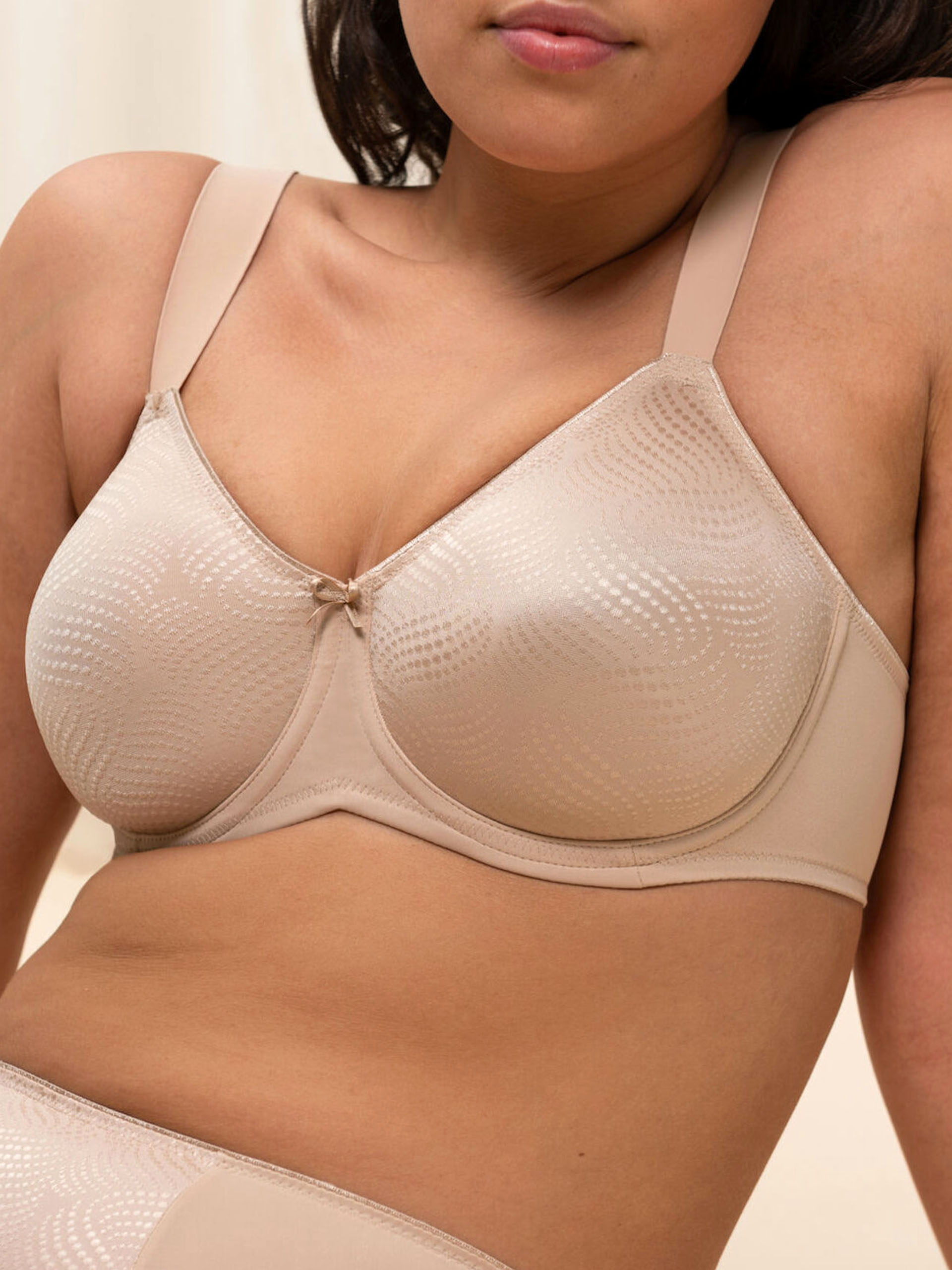 SUJETADOR MINIMIZADOR TRIUMPH ESSENTIALS W