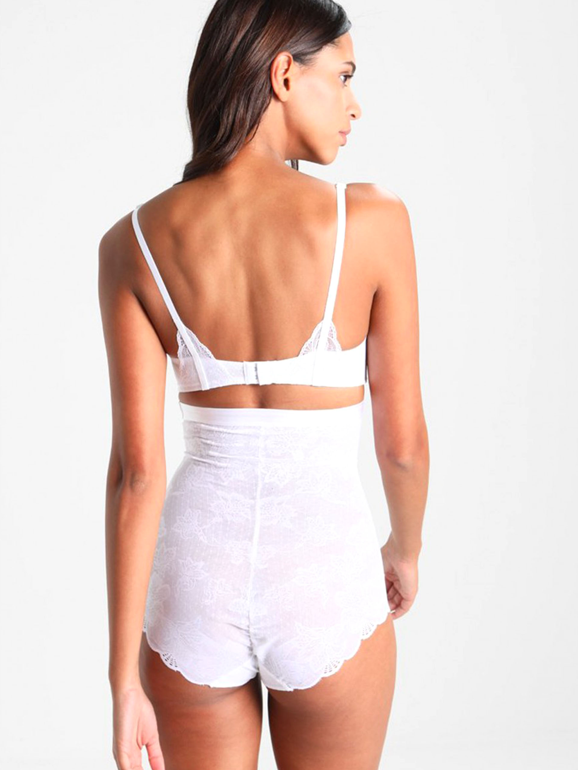 BRIEFS TRIUMPH MAGIC WIRE LITE SUPER HIGHWAIST PANTY