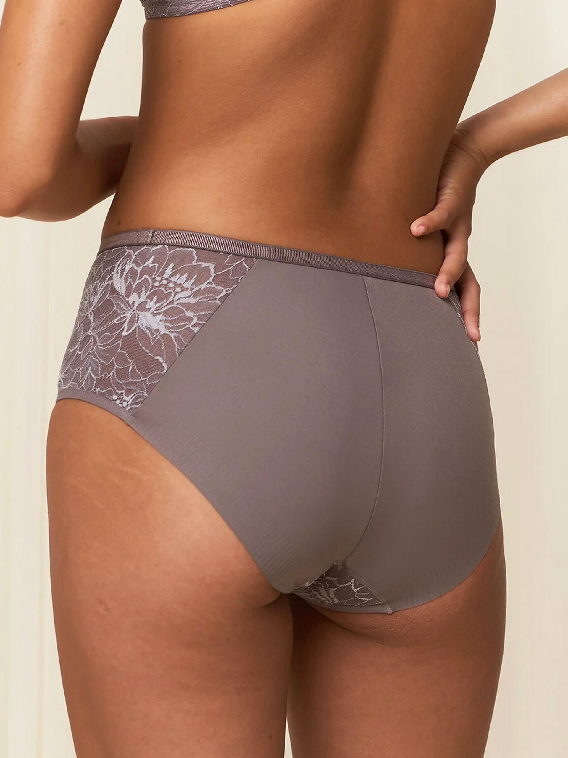 TRIUMPH UNDERWEAR AMOURETTE CHARM T MAXI 01