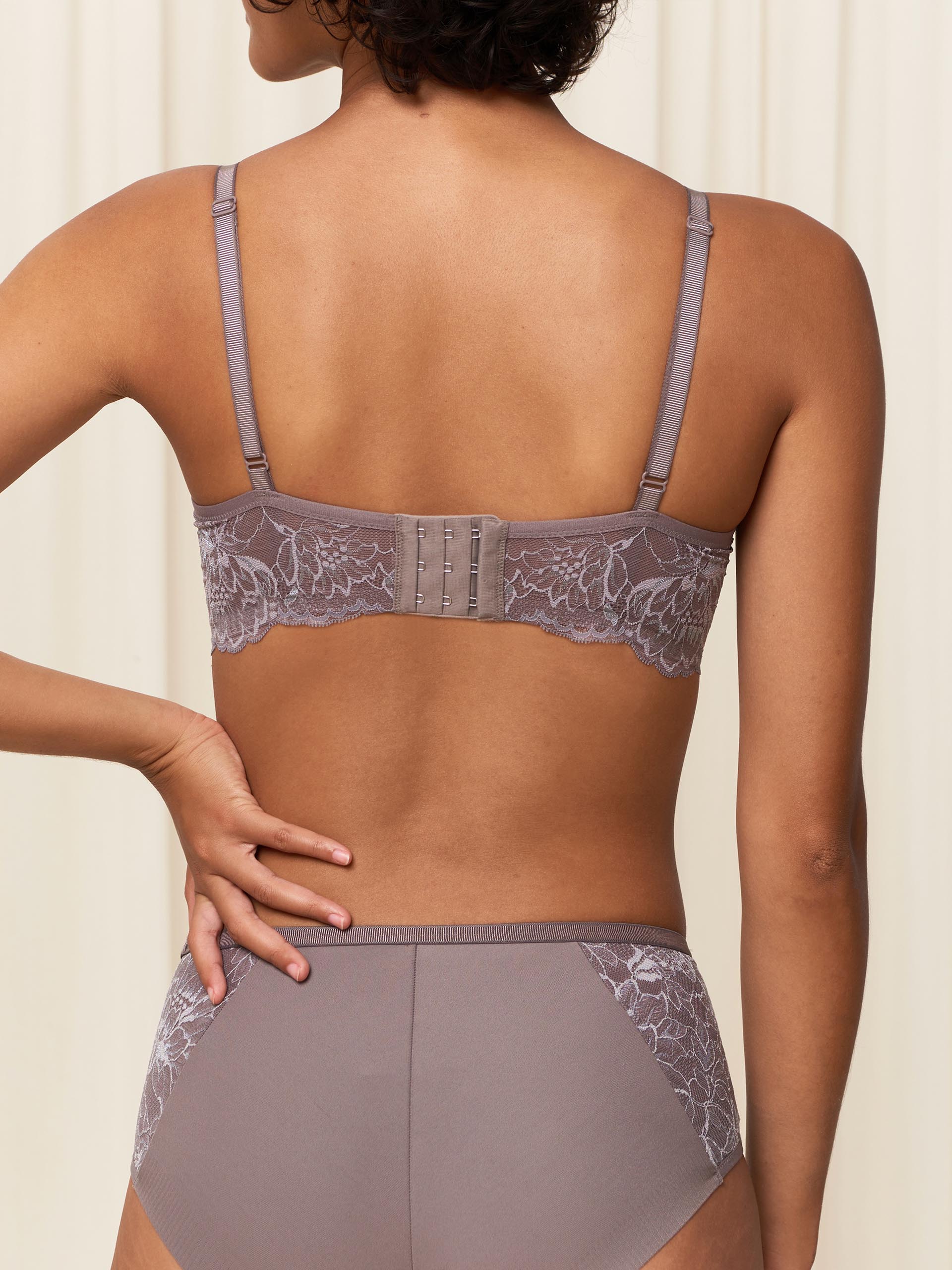 SOUTIEN TRIUMPH AMOURETTE CHARM T N03