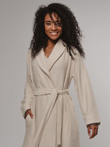 BATA DE MUJER LANGIARTE BY MIRA 9012MW