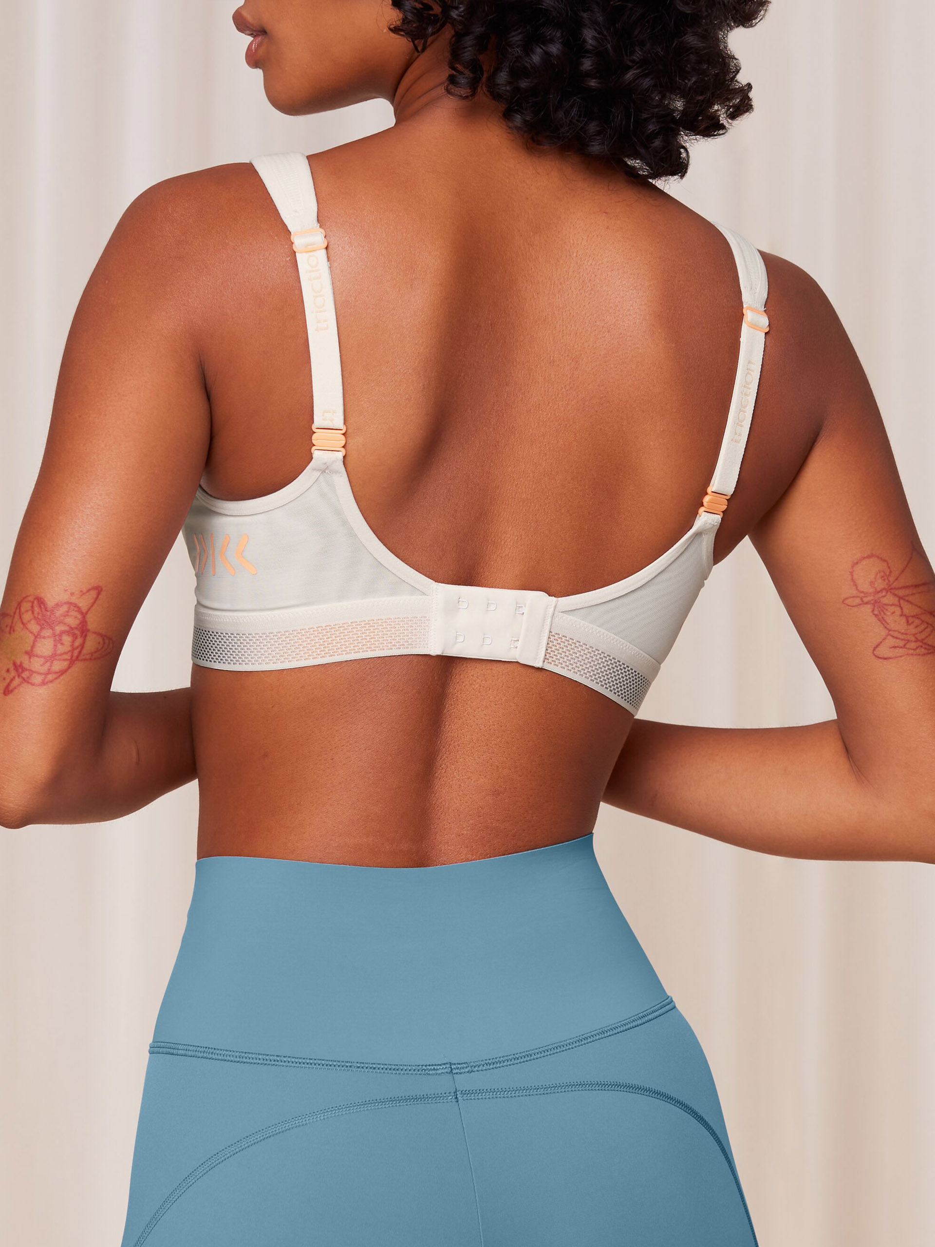 TRIUMPH TRI-ACTION CARDIO FLOW BRA P