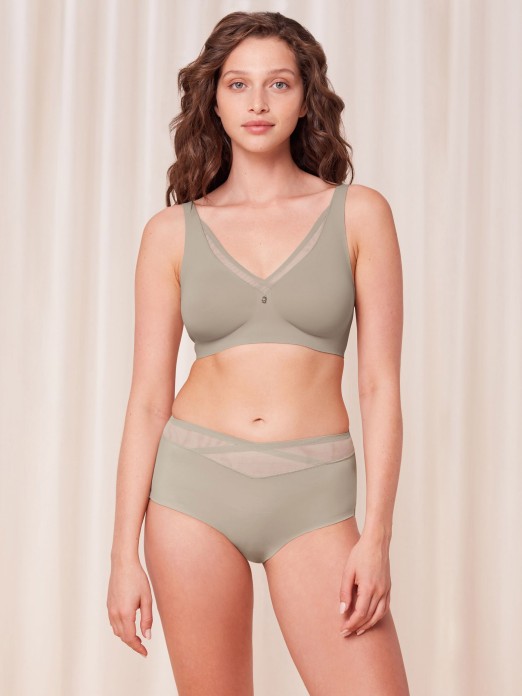 TRIUMPH TRUE SENSATION T SHAPE BRA N01