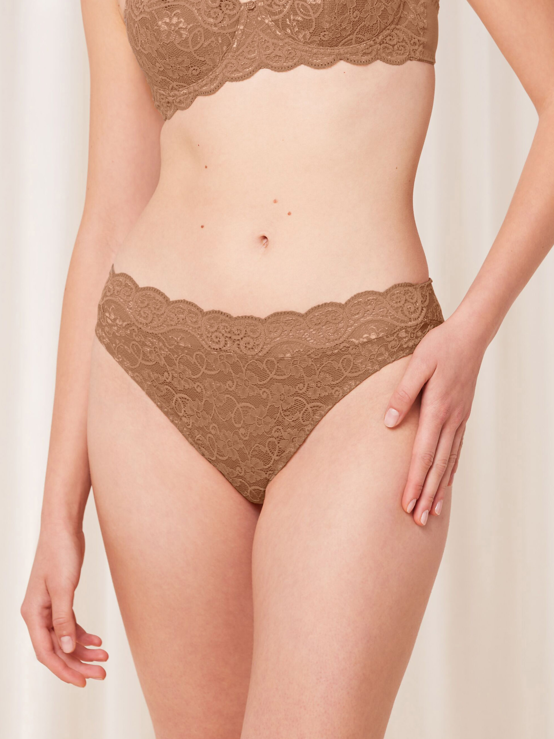 BRAGAS TRIUMPH AMOURETTE 300 MAGIC WIRE TAI 02