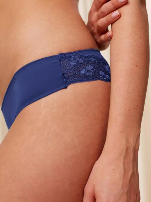 TRIUMPH LOVELY MICRO BRAZILIAN STRING UNDERWEAR