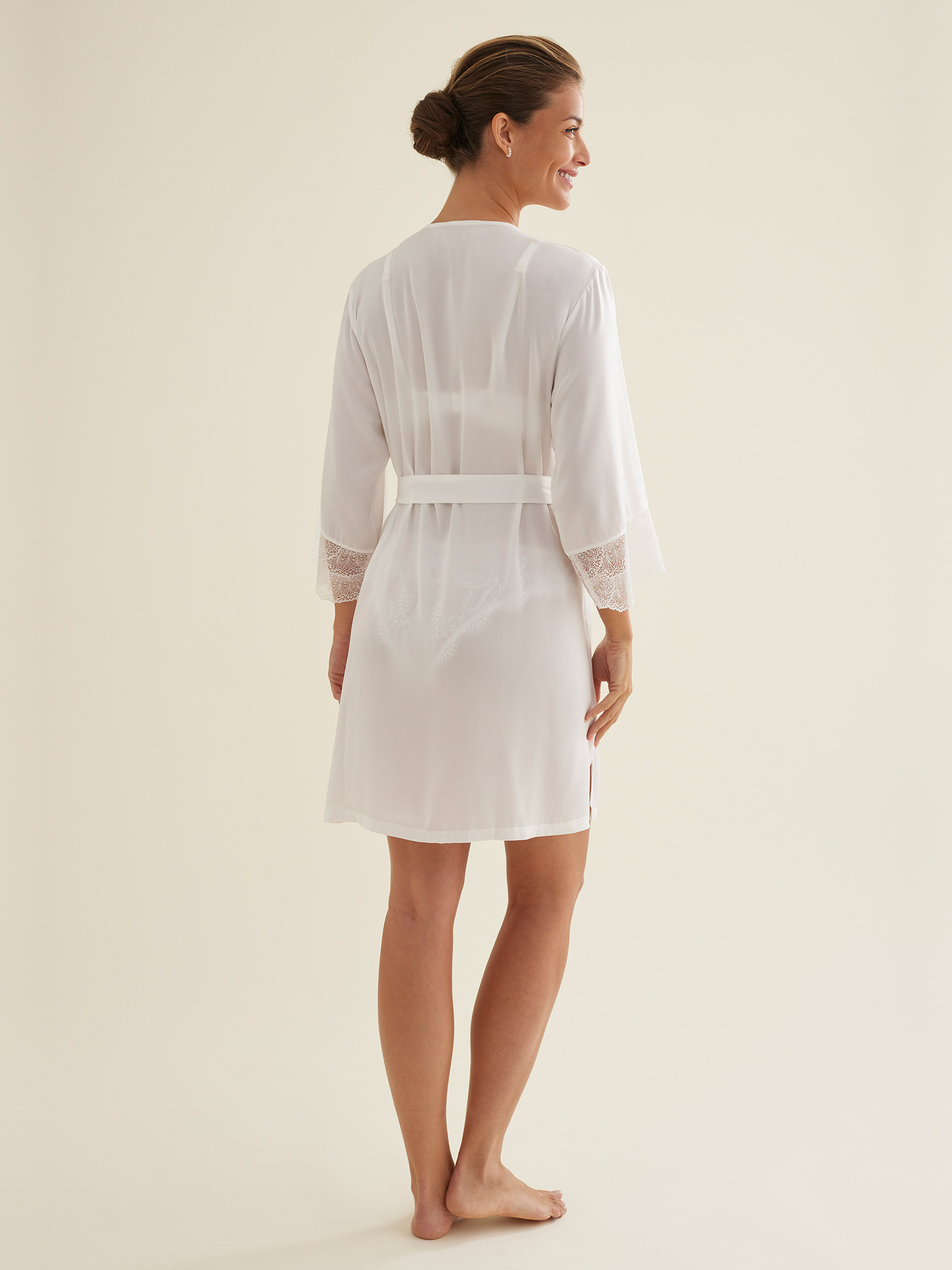 ALBORNOZ SATINADO SEÑORA PROMISE BN1004