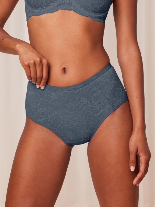 CUECA TRIUMPH AMOURETTE CHARM T MAXI 02