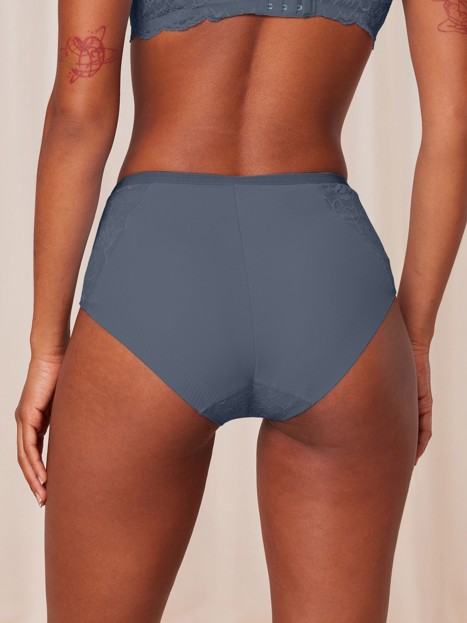 PANTALONES TRIUMPH AMOURETTE CHARM T MAXI 02