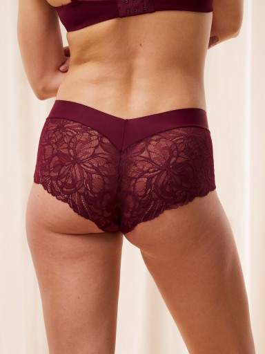 TRIUMPH BODY MAKE-UP ILLUSION LACE SHORTY TRIUMPH BODY MAKE-UP ILLUSION LACE SHORTY