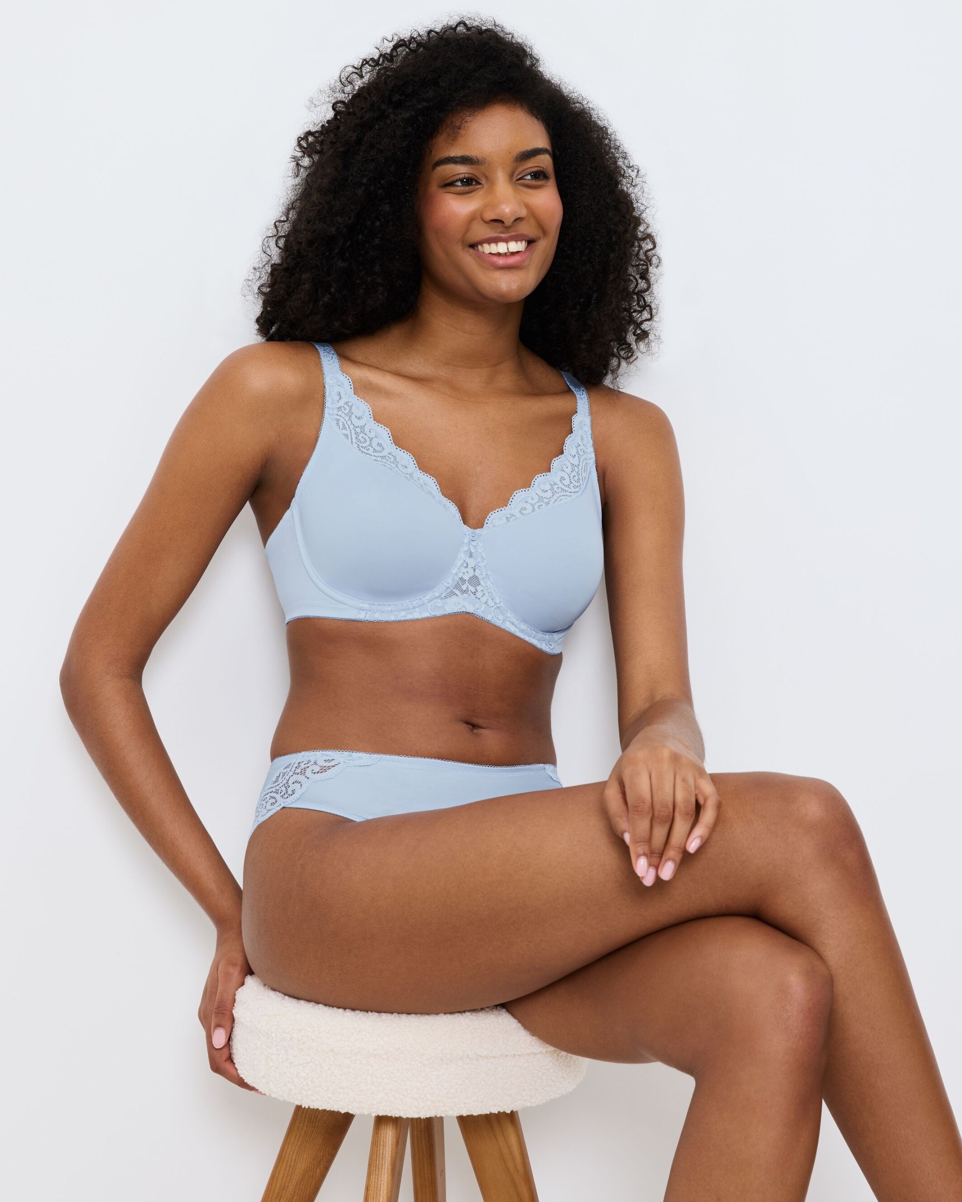 SOUTIEN TRIUMPH AMOURETTE W01