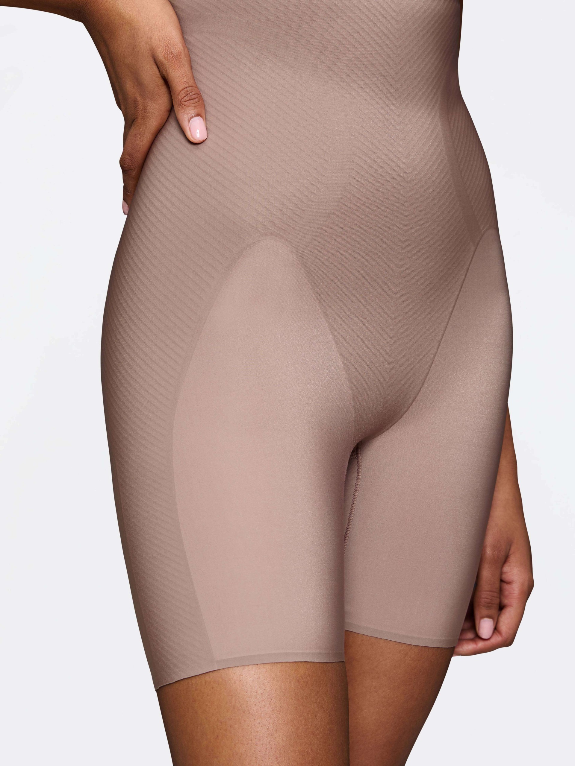 CINTA TRIUMPH BMU ILLUSION CURVE SUPER HW MID-THIGH