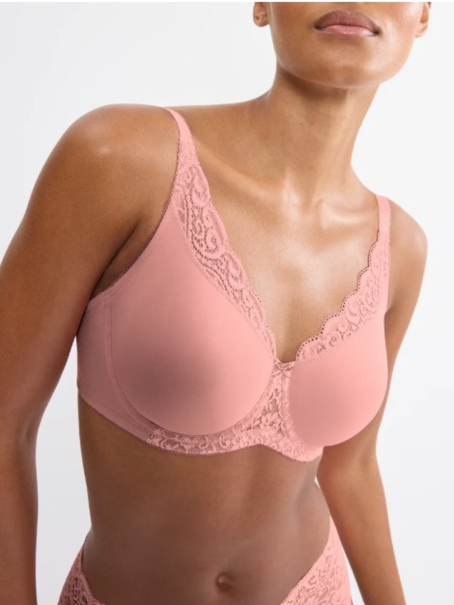 SOUTIEN TRIUMPH AMOURETTE W