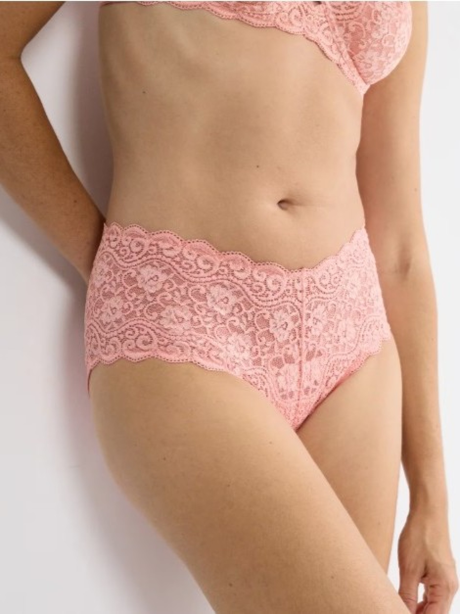 CUECA TRIUMPH AMOURETTE MAXI