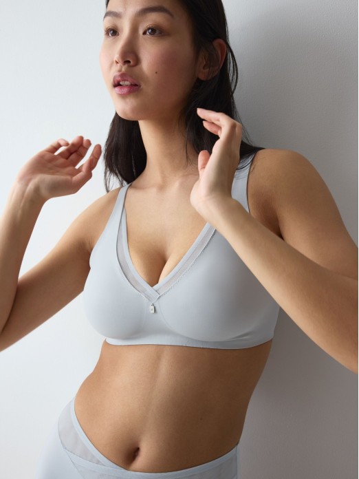 TRIUMPH TRUE SENSATION T SHAPE BRA N01